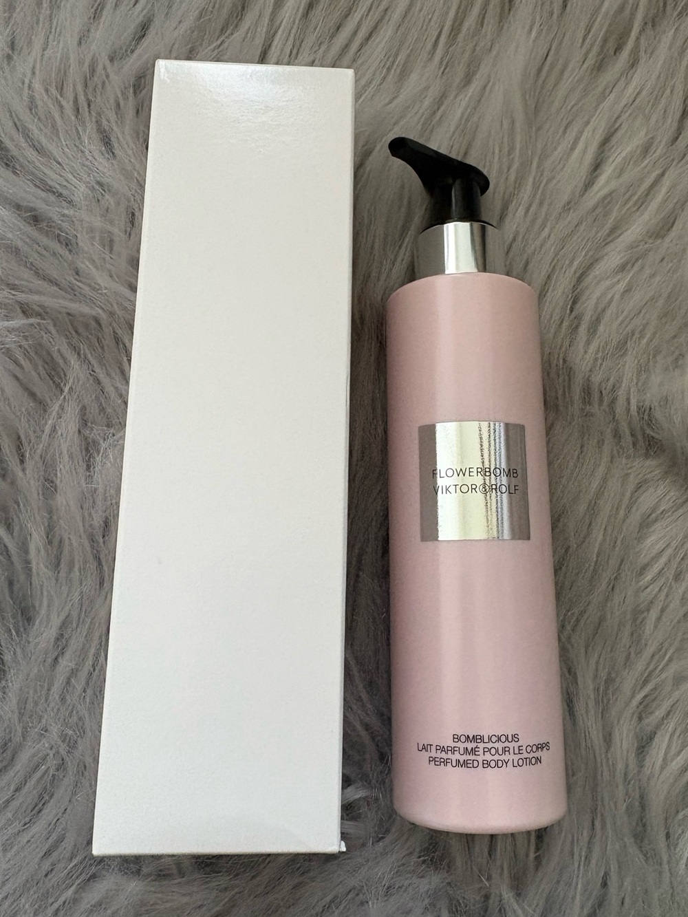 Viktor&Rolf Flowerbomb Bomblicious Perfumed Body Lotion – 200 mL / 6.7 fl oz